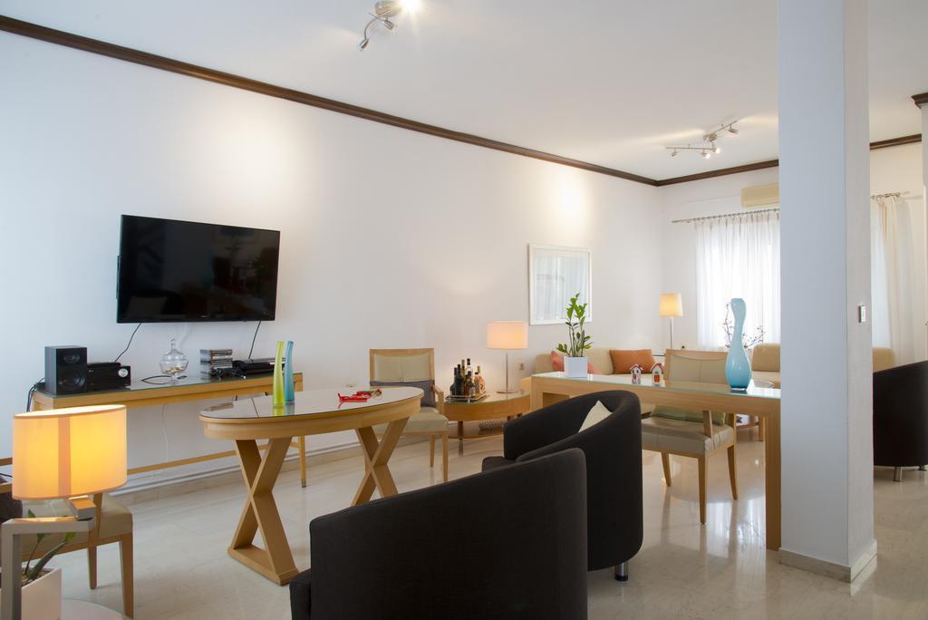 Knossos By Heloni Apartments Heraklion  Exterior photo